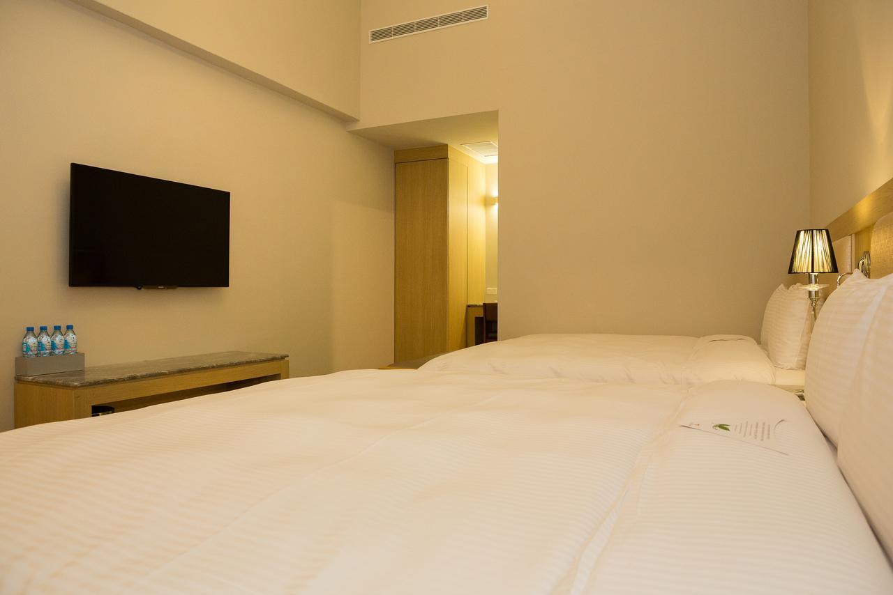V-Hotel T'ai-tung Extérieur photo